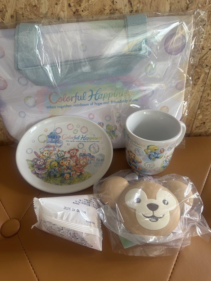 ダッフィー＆フレンズ 20周年カラフルハピネス スーベニア ランチケースセット