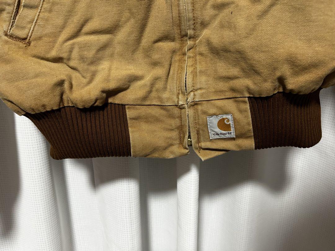 Carhartt ベージュ ボンバージャケット