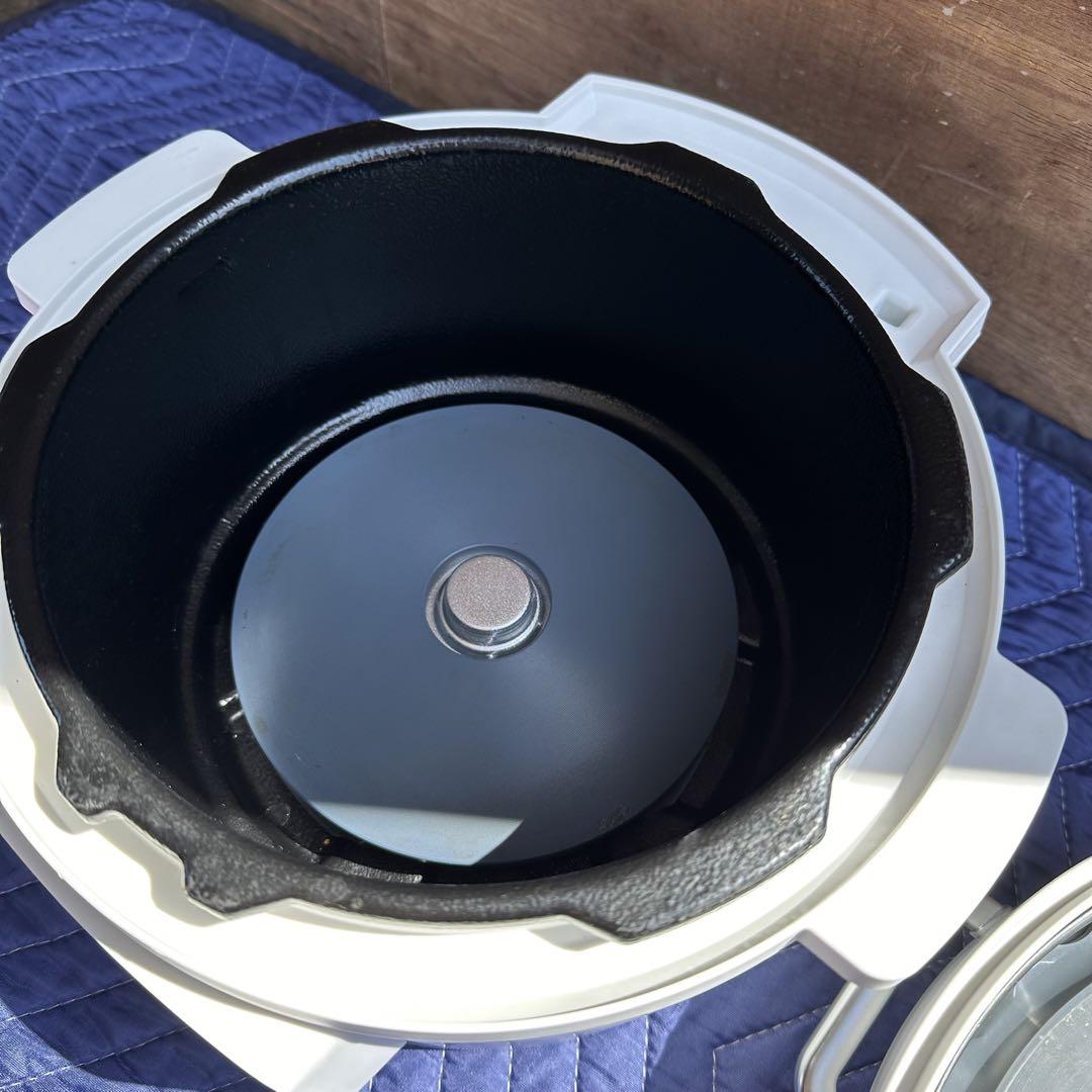 アイリスオーヤマ 電気圧力鍋 3L ホワイト PC-MA3-W 2023年製