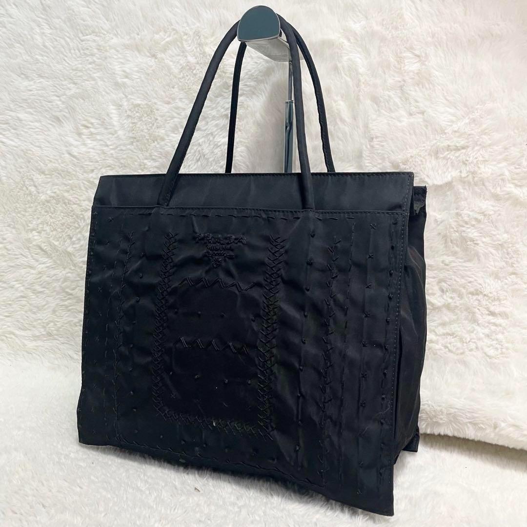 希少 プラダ トートバッグ 刺繍 ロゴ 大容量 多機能 ブラック 黒 肩がけ