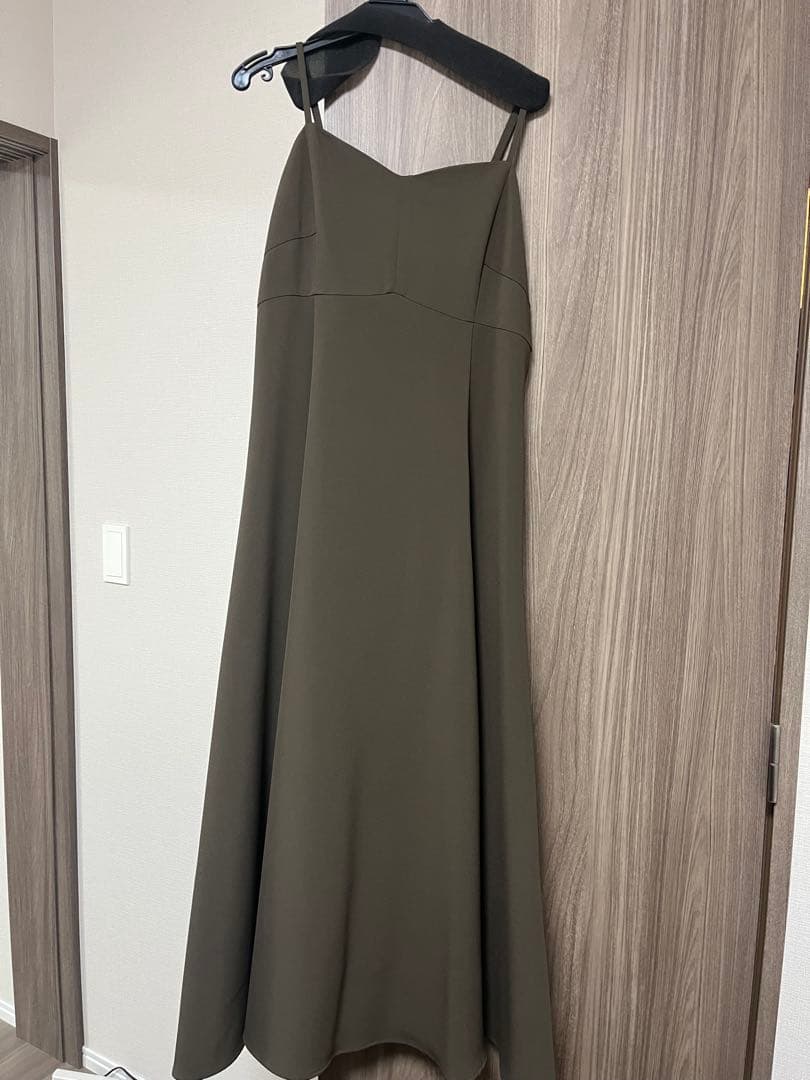 And Couture フリル付きロングドレス 結婚式お呼ばれ And Couture フリル付きロングドレス 結婚式お呼ばれ