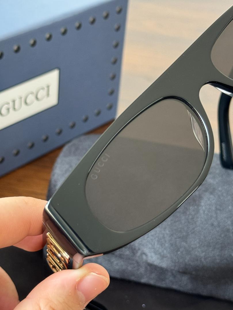 即購入ＯＫ GUCCI サングラス ブラック