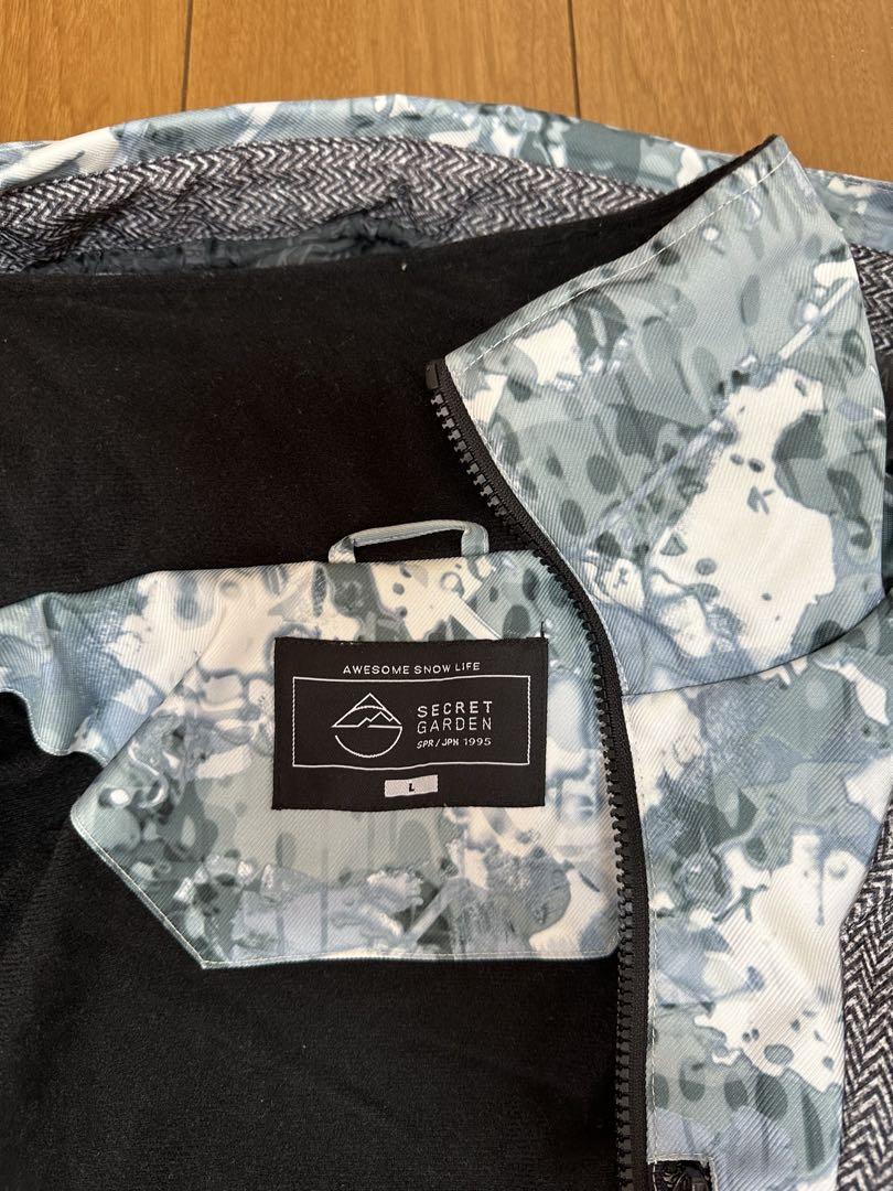 スノーボードウェア　ジャケット(L)とパンツセット(M)