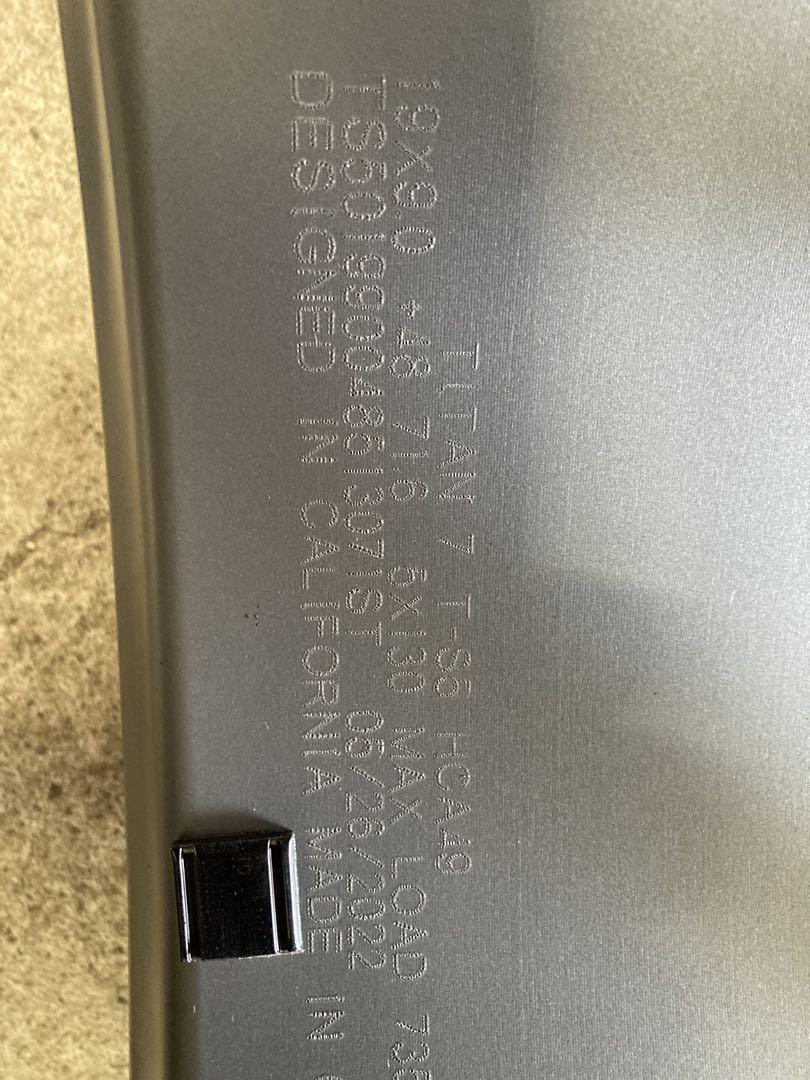 ポルシェ996型997型極上TITAN7ホイールt-S519インチ中古品1台分