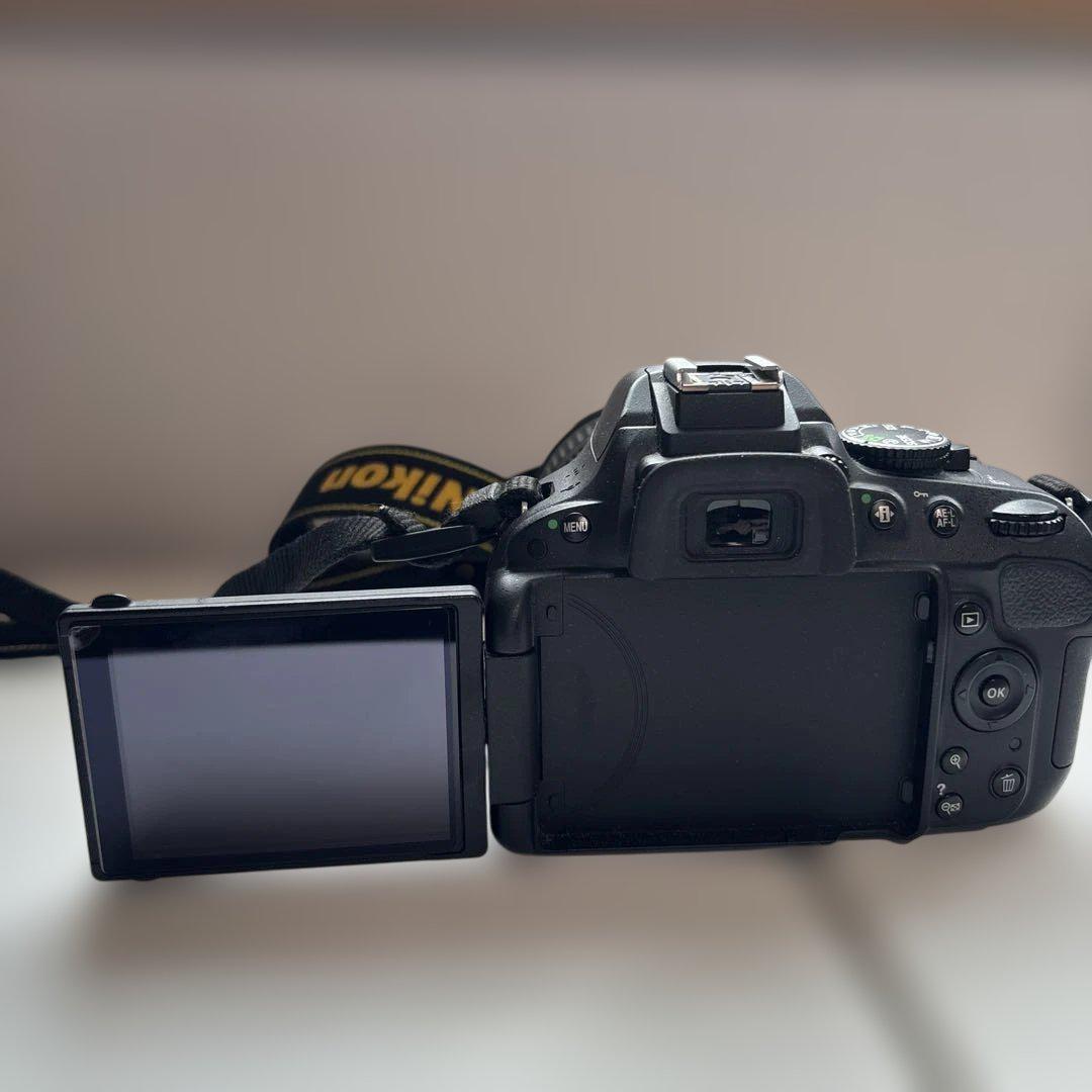 Nikon D5100デジタル一眼レフカメラ 本体