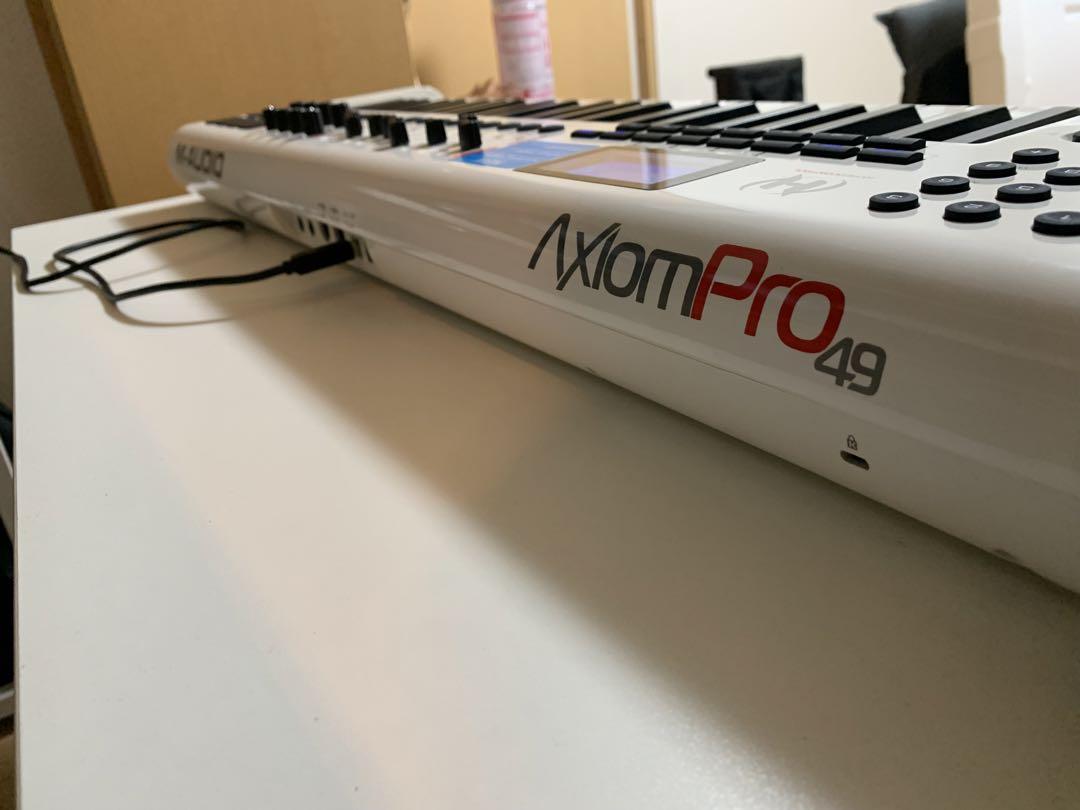 Axiom Pro 49 MIDIコントローラー