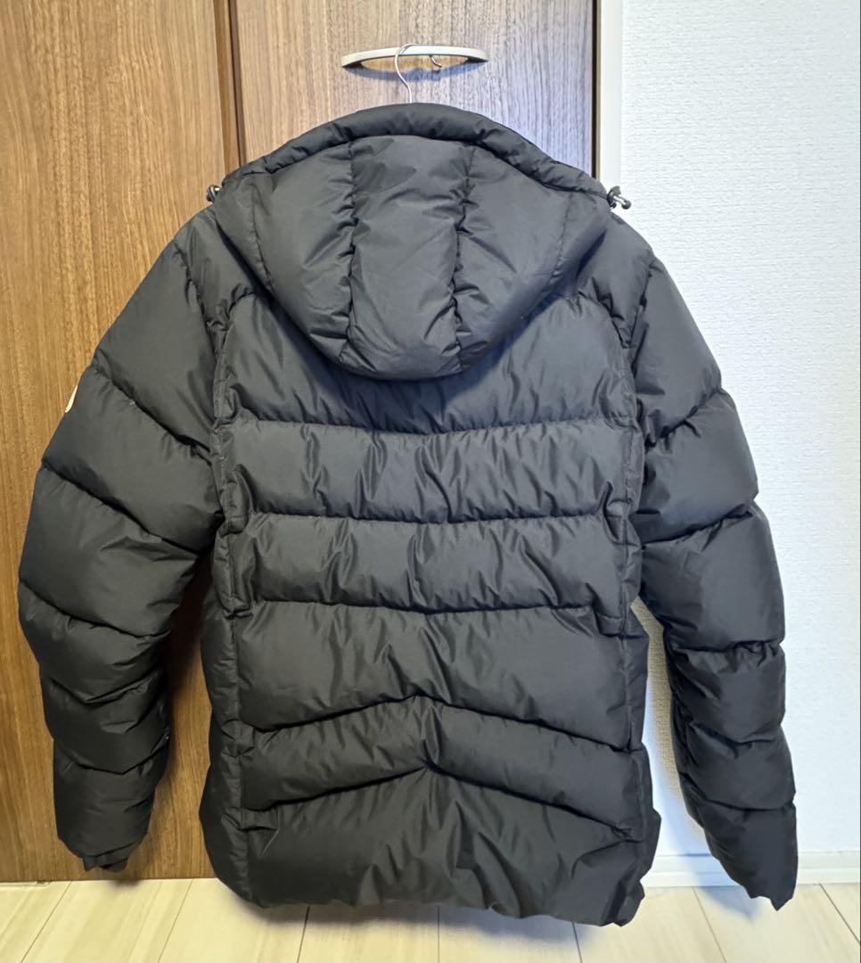 (クリーニング済)PYRENEX ブラック ダウンジャケット 収納袋付き