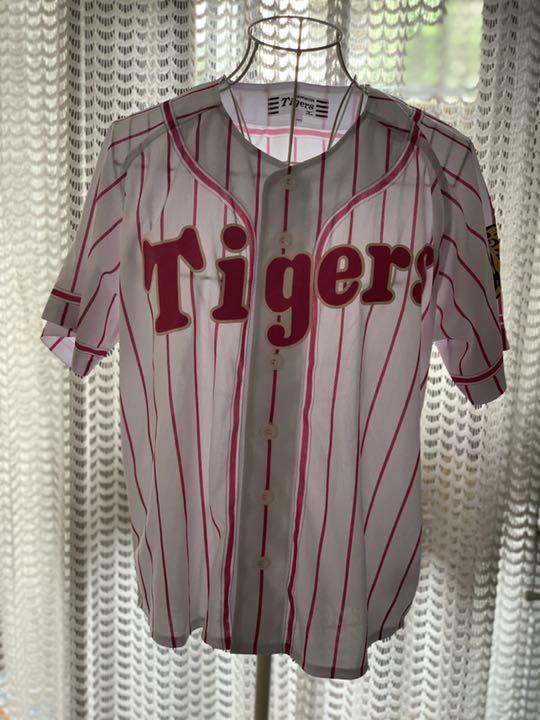 メルカリ 阪神タイガース ピンクユニフォーム 応援グッズ 1 950 中古や未使用のフリマ メルカリ 阪神タイガース ピンクユニフォーム 応援グッズ 1 950 中古や未使用のフリマ