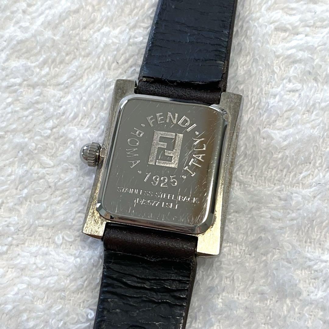 ジャンク品】FENDI フェンディ 腕時計 スクエア型 レザーベルト
