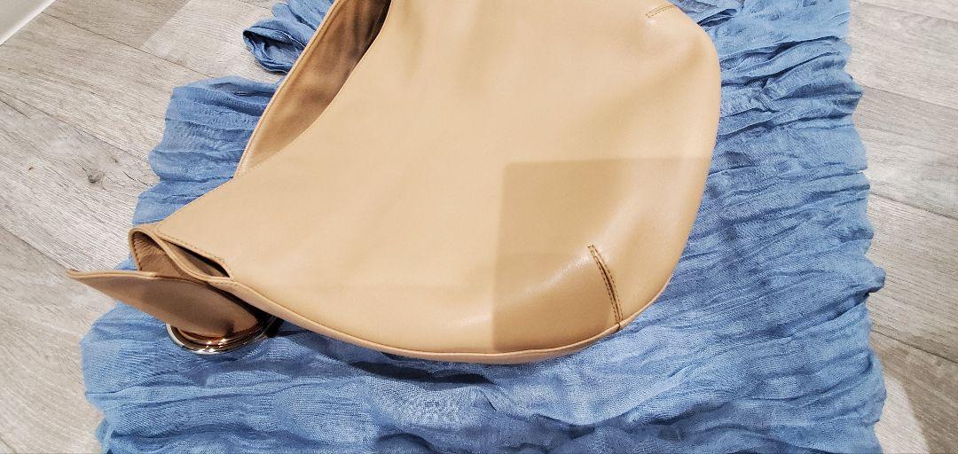 Cartier ショルダーバッグ トリニティ金具 レザー ベージュ