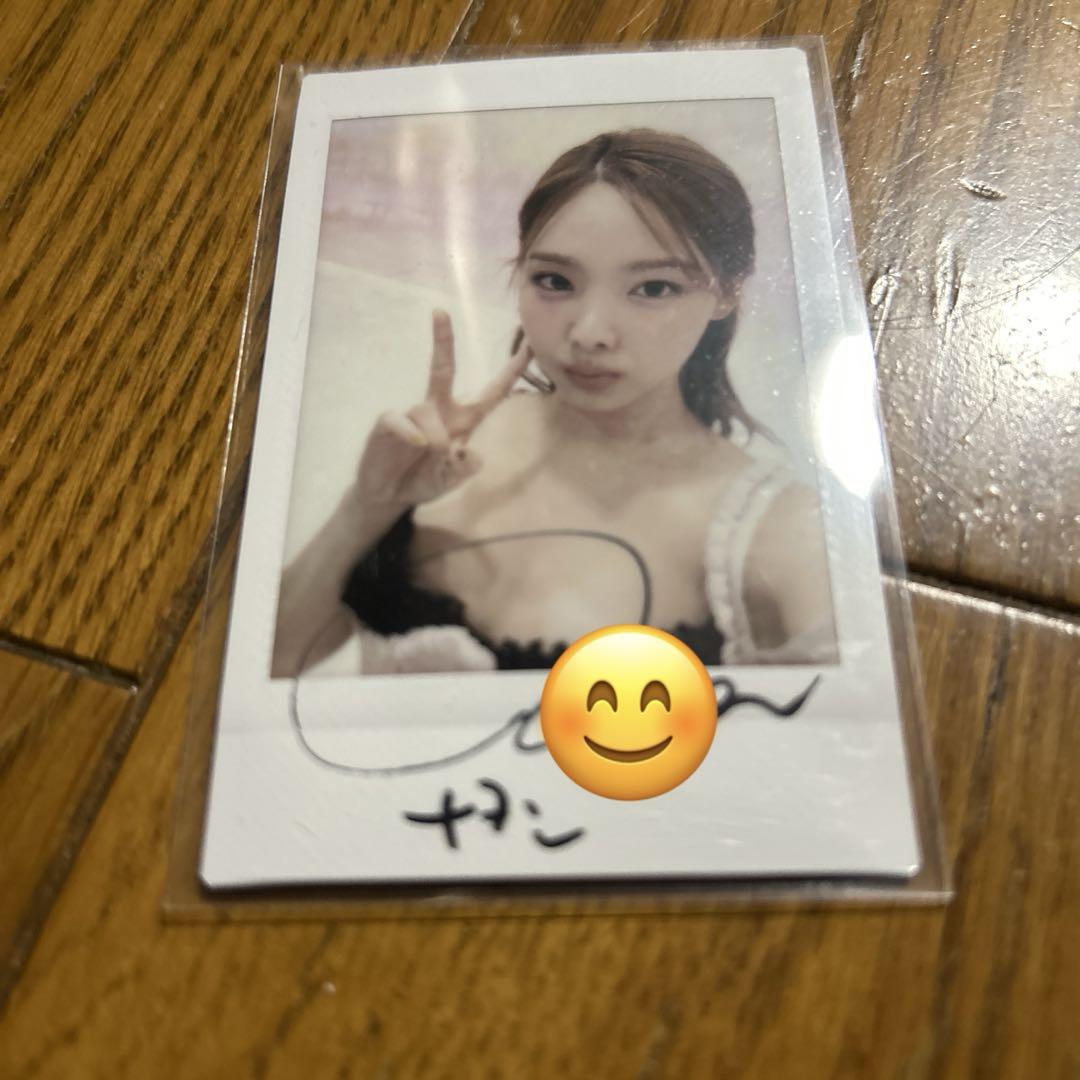 TWICE ナヨン チェキ 直筆サイン ポラロイド 当選品 韓国 TWICE チェキ ナヨンの通販 by chou｜ラクマ