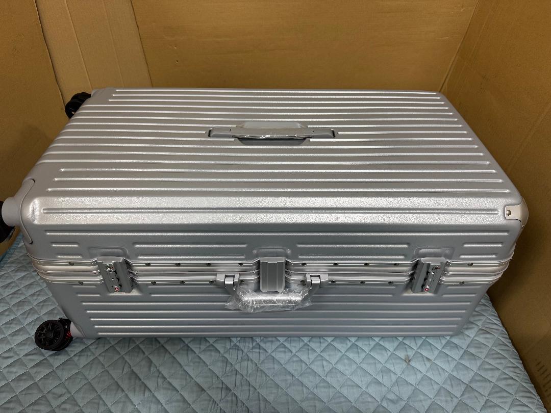 San【訳あり美品】③ シルバー 大型 Lサイズ スーツケース
