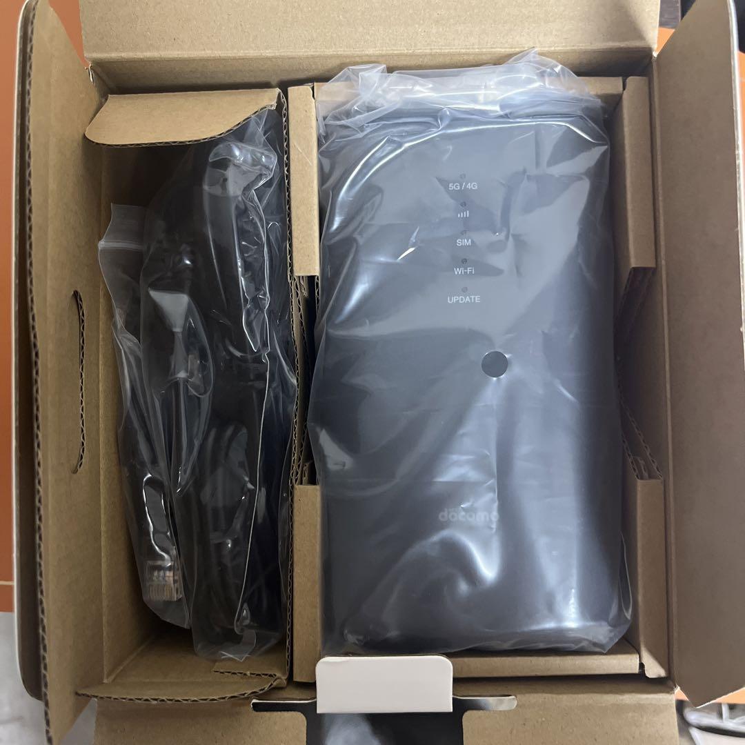 NTTドコモ home 5G HR02ダークグレー