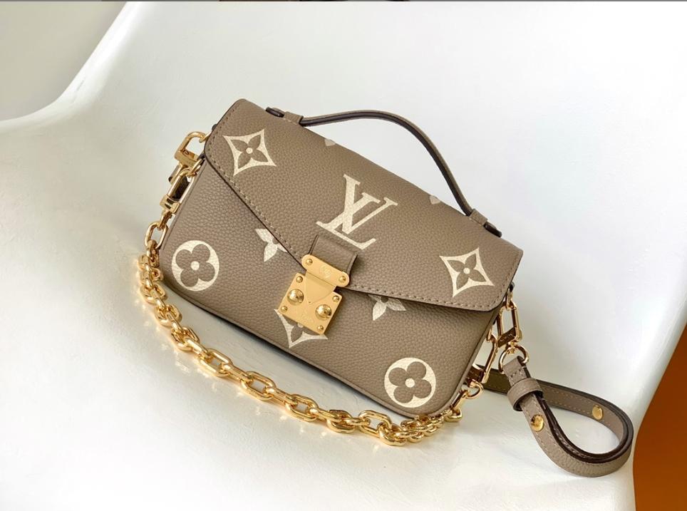 Louis Vuitton ブラウンレザーショルダーバッグ - メルカリ