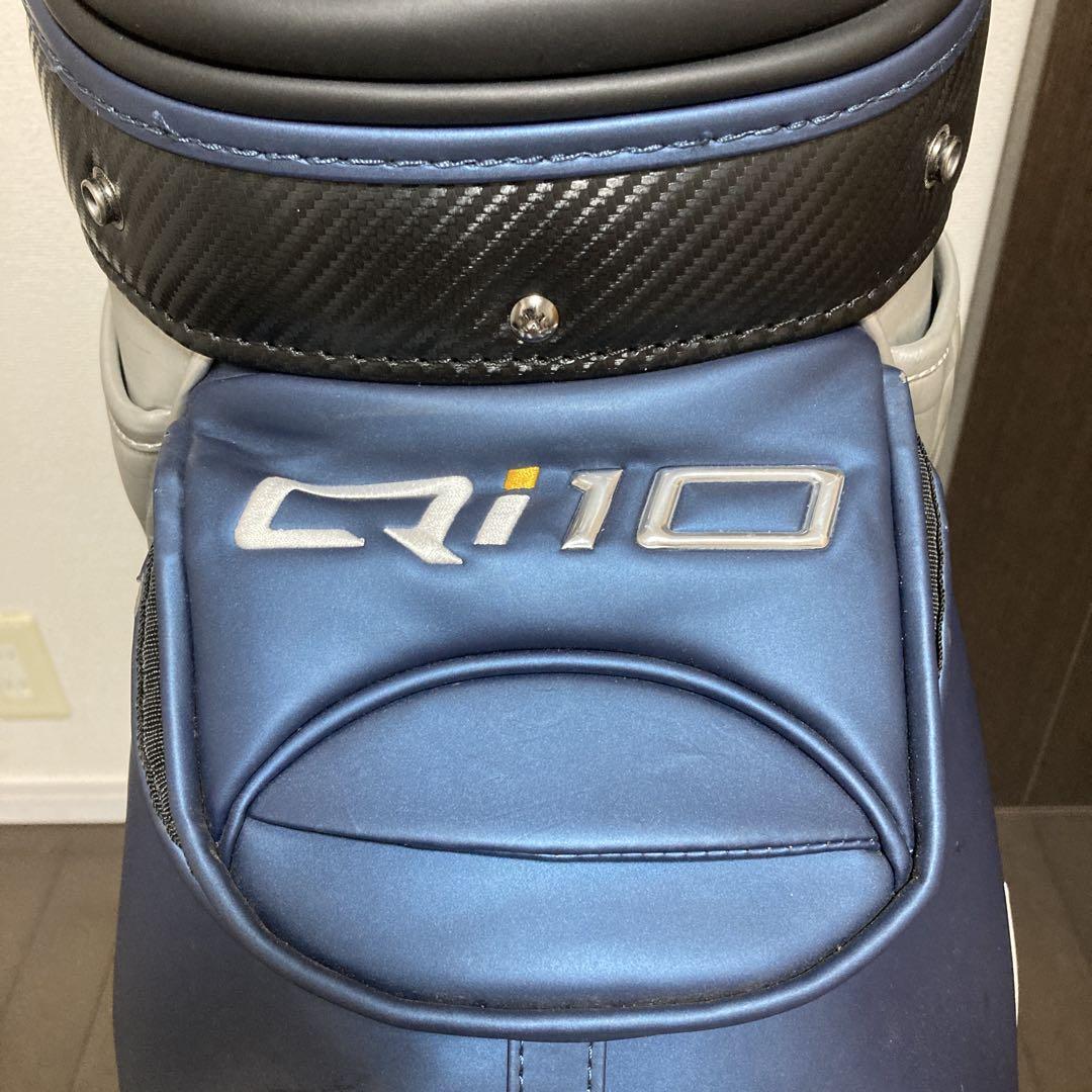 TaylorMade QI10 キャディバッグ シルバー/ネイビー