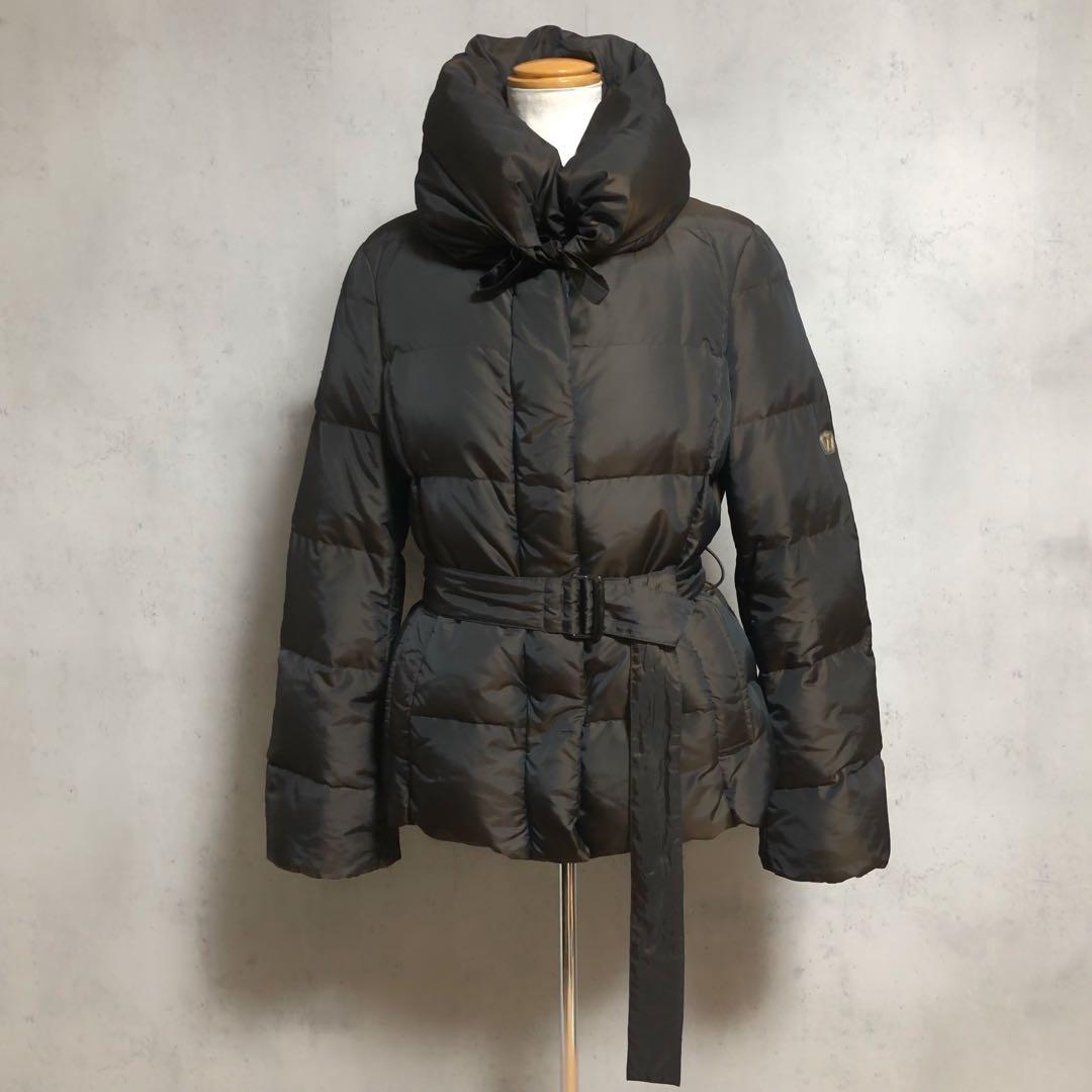 良品 ウィークエンドマックスマーラ ベルト付き ショールカラー ダウンコート 良品 ウィークエンドマックスマーラ ベルト付き ショールカラー ダウンコート