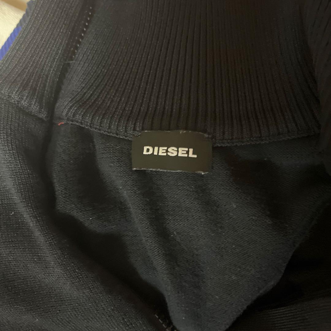 DIESEL メンズ　Mサイズ ジップアップニットカーディガン 黒×赤