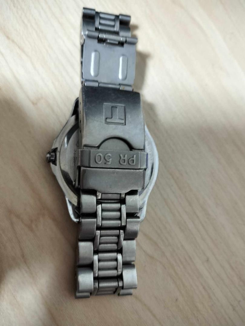 誕生日プレゼント 美品 稼働品 TISSOT 1853 PR 50 TITANIUM チタニウム 時計