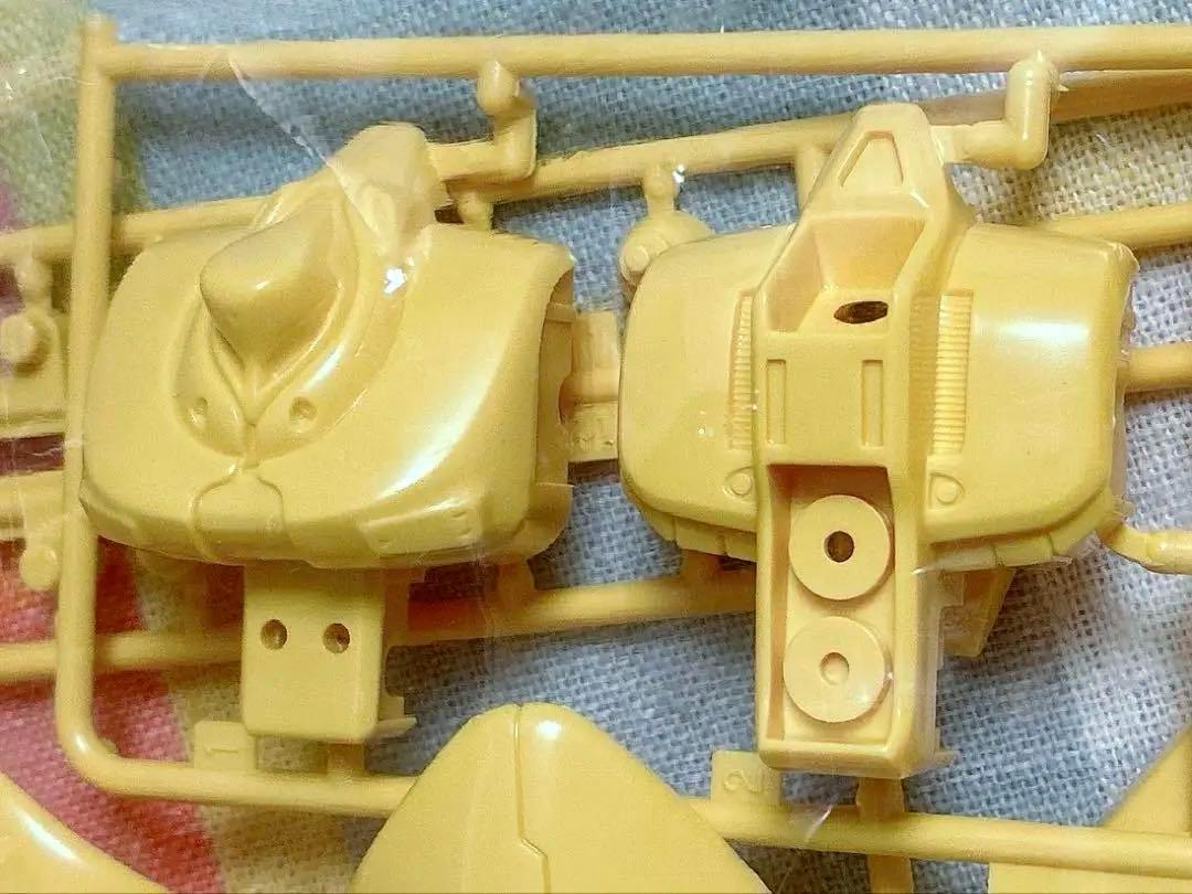 バンダイ 1/144 機動戦士ガンダムZZ ズサ 旧キット 二次元塗装