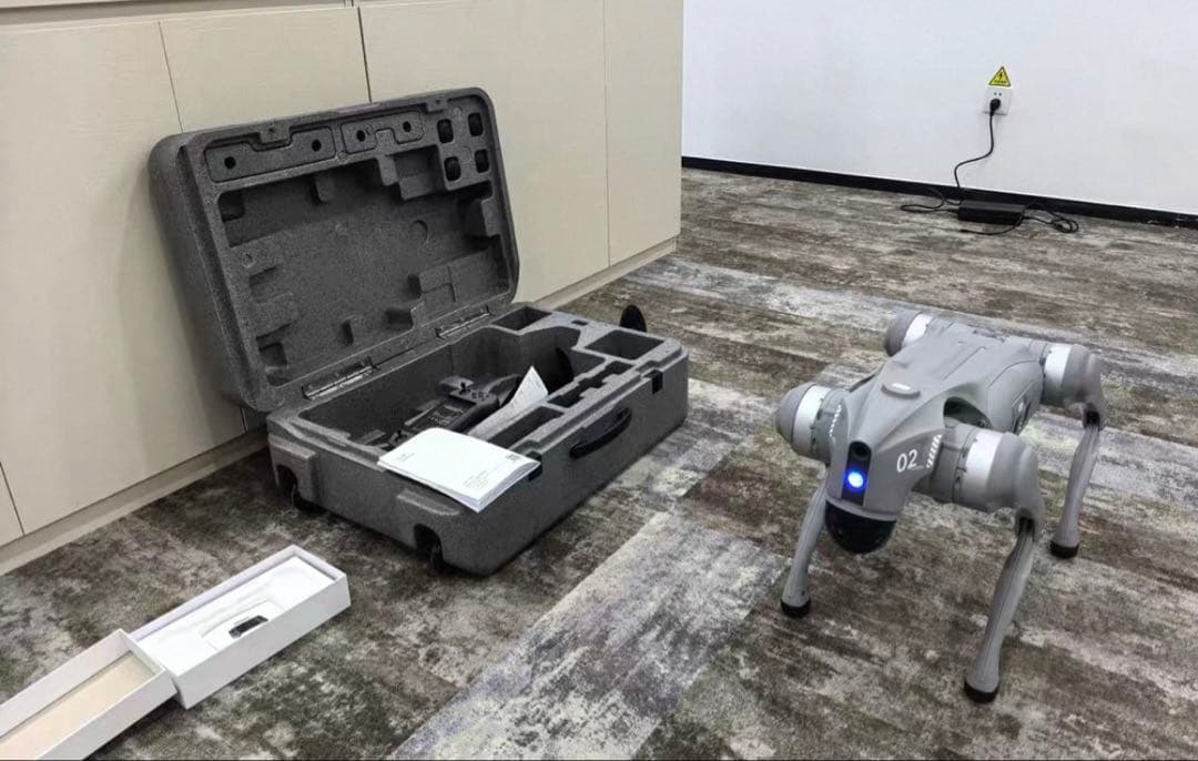 UNITREE Go2-AIR電動4足歩行ロボット 新品