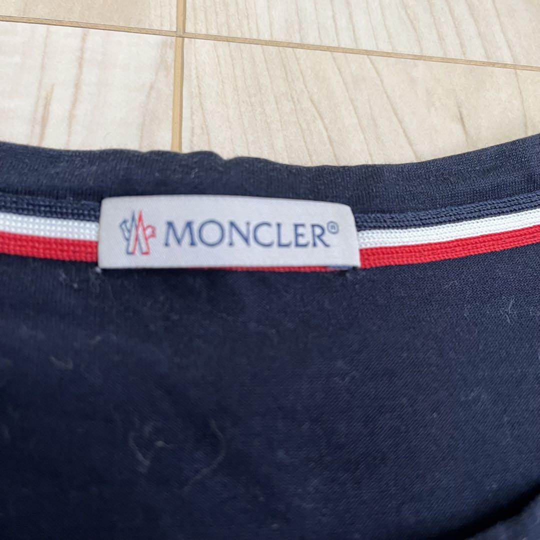 MONCLER ネイビー スリムフィット Tシャツ ✨即購入なら値下げ可能✨ MONCLER ネイビー Tシャツ - メルカリ