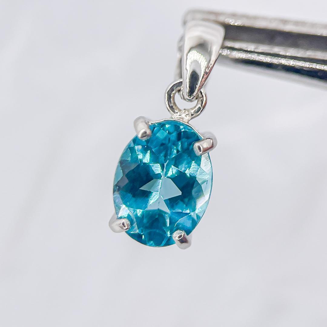 JN165 Pt900 ペンダントトップ 0.8ct パライバアパタイト