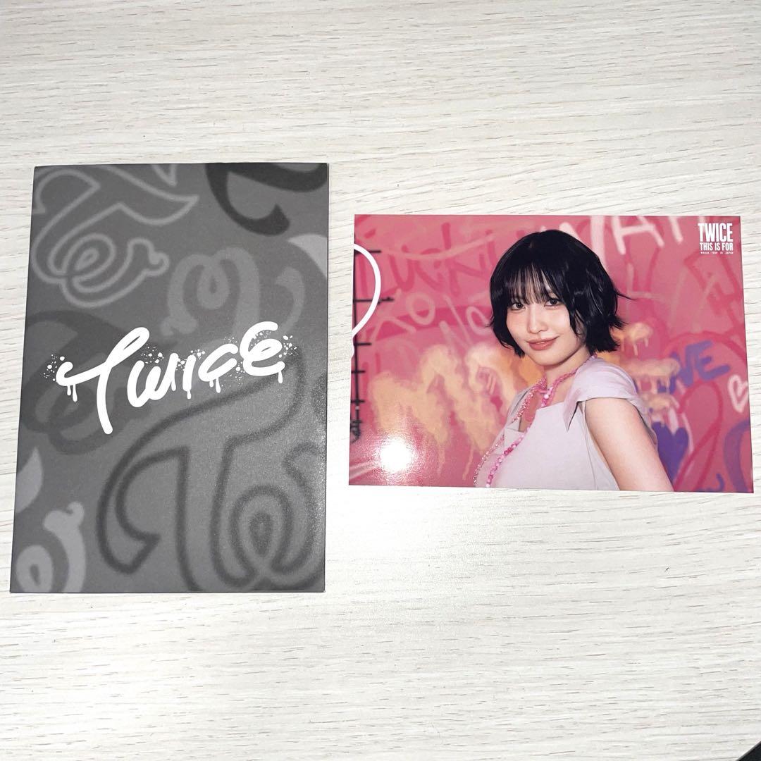 公式】TWICE モモ ランダムトレーディングカード - メルカリ
