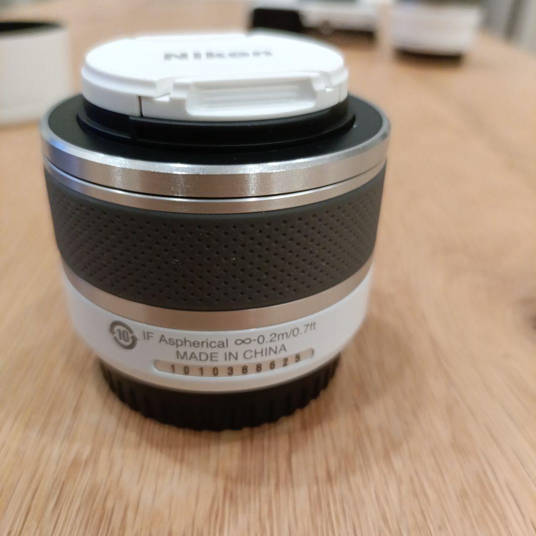 Nikon ニコン J1 WズームキットWHITE ミラーレス一眼カメラ