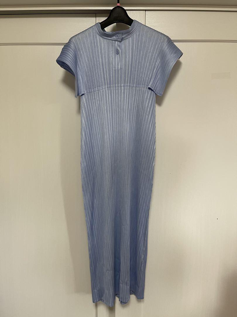 新品　プリーツロングワンピース　F