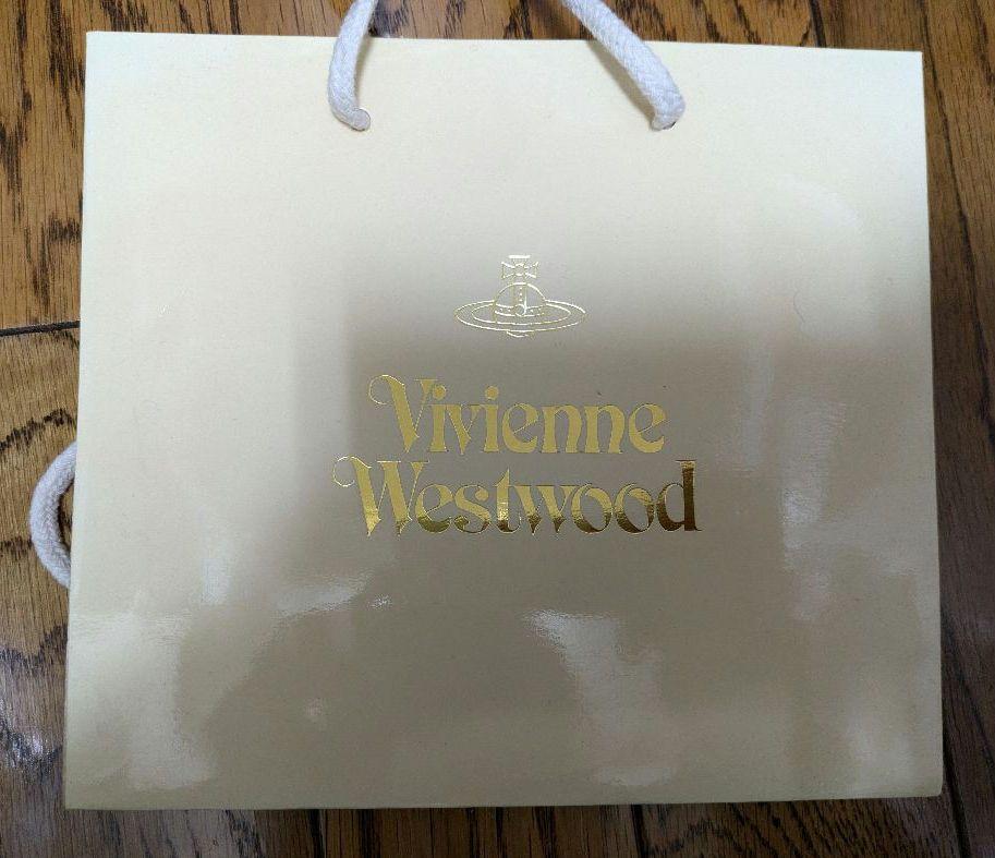 Vivienne Westwood｜ヴィヴィアン・ウエストウッドの二つ折りの財布