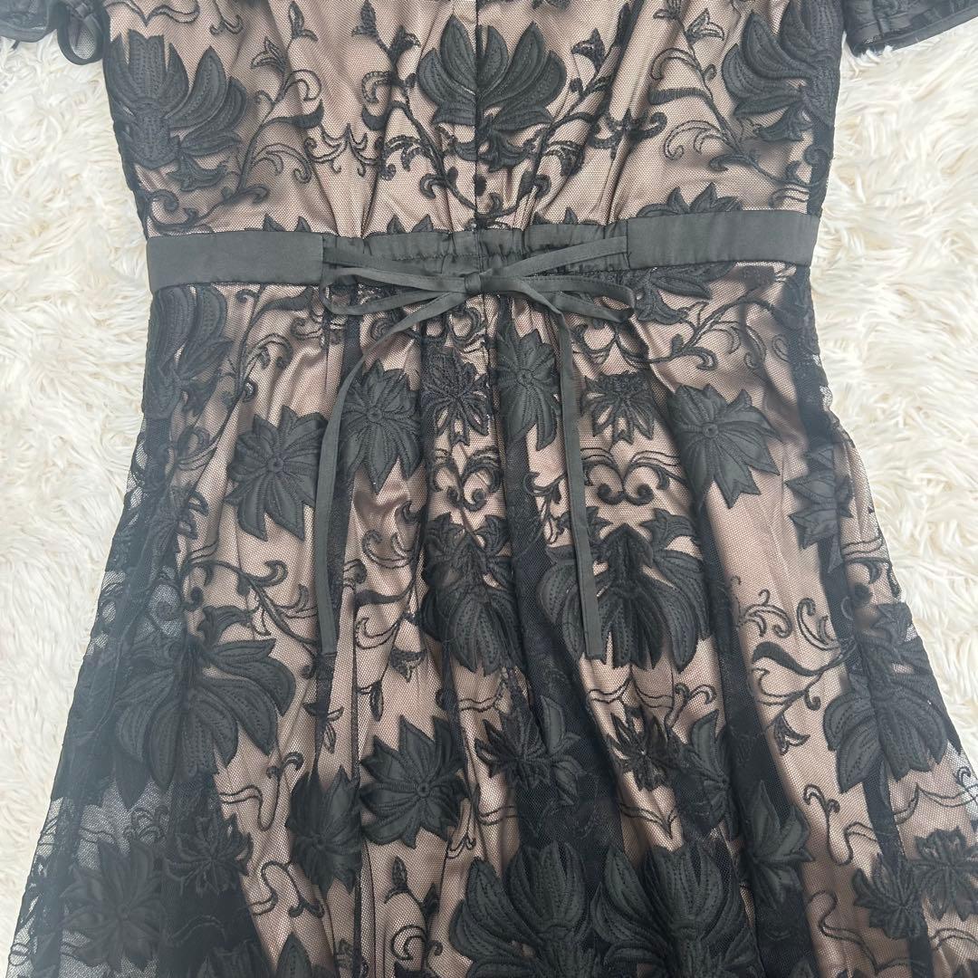 LILY BROWN リリーブラウン カットワークサテンエンブロイダリードレス