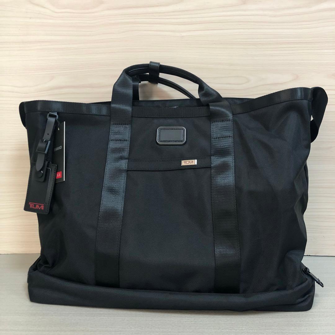 TUMI Carryall Tote トートバッグ 多機能性　ブラック Carryall Tote cm 【MYK2105892310】(12480円)