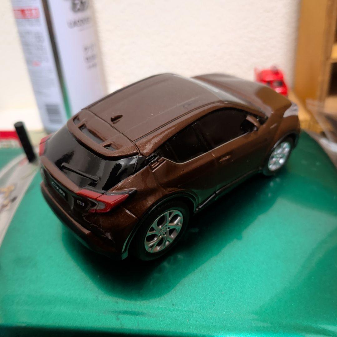 トミカ トヨタ C-HR ブラウンブルバックカー非売品 - メルカリ