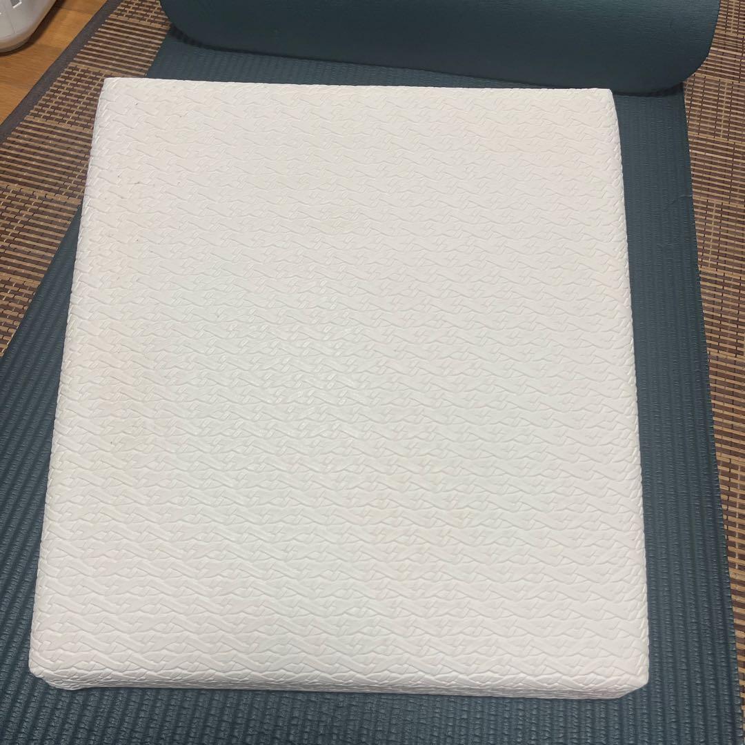 ホワイト目立った傷や汚れなし