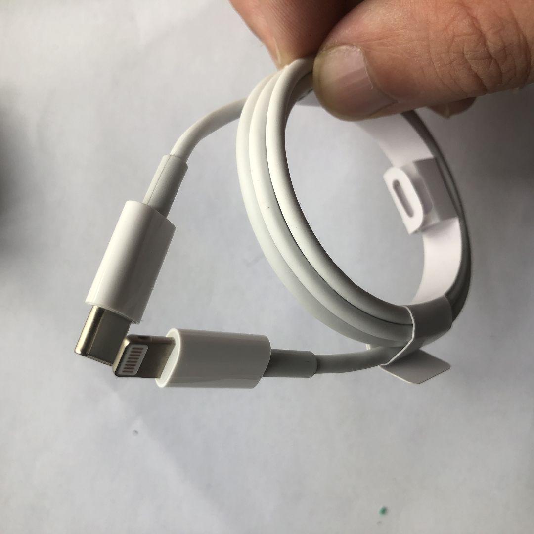 APPLEアップル適用 18w usb-c充電ケーブル2m - メルカリ APPLEアップル適用 18w usb-c充電ケーブル2m - メルカリ