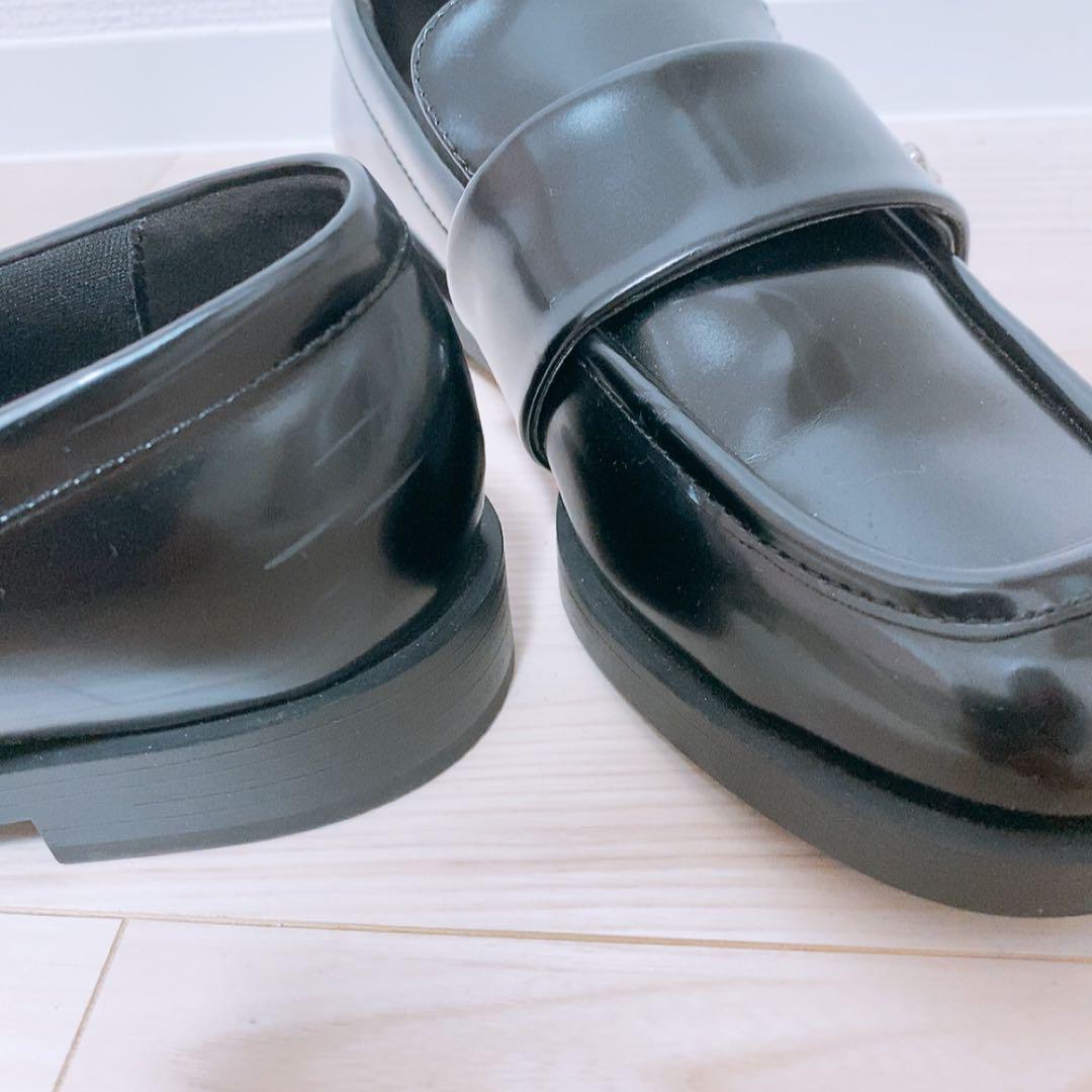 CHARLES & KEITH ローファー