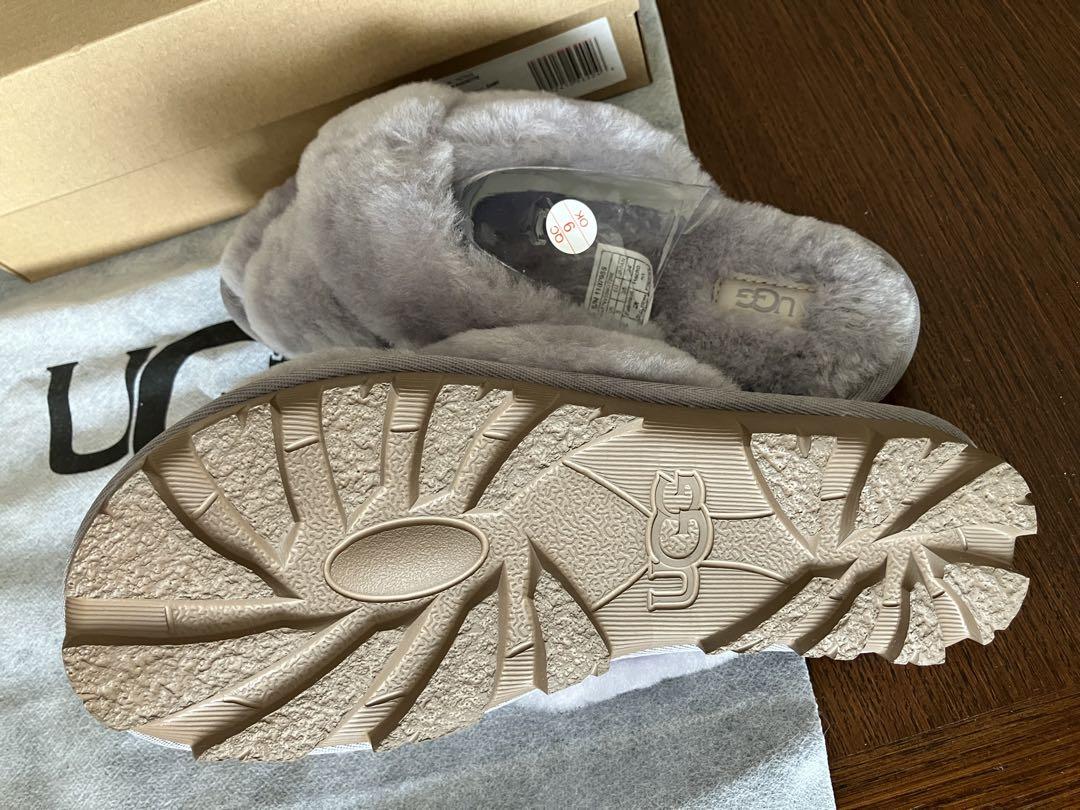 UGGサンダル　新品　ムートン