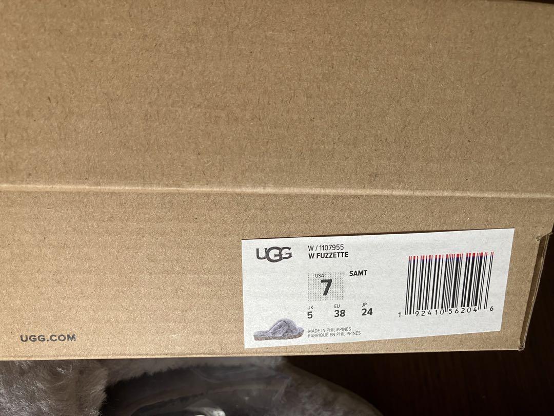 UGGサンダル　新品　ムートン
