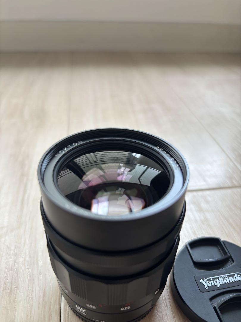 Voigtländer Nokton 25mm f/0.95レンズ