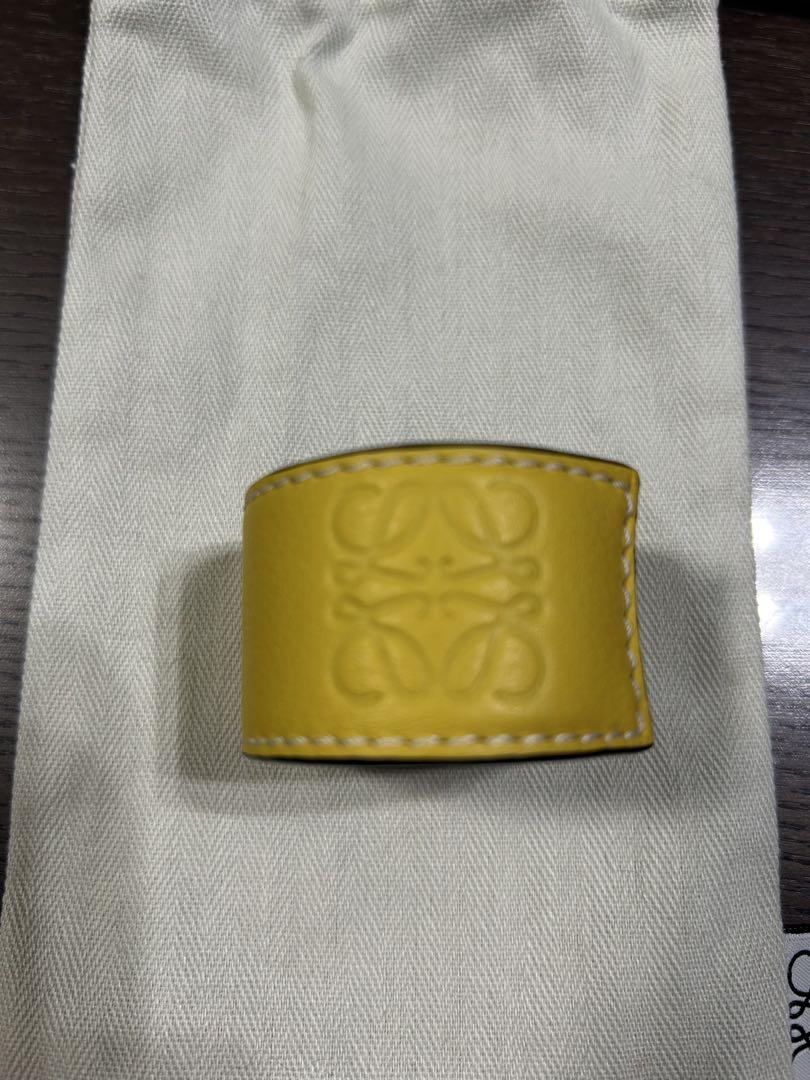 【週末限定】ロエベ　レザーバングル　イエロー
