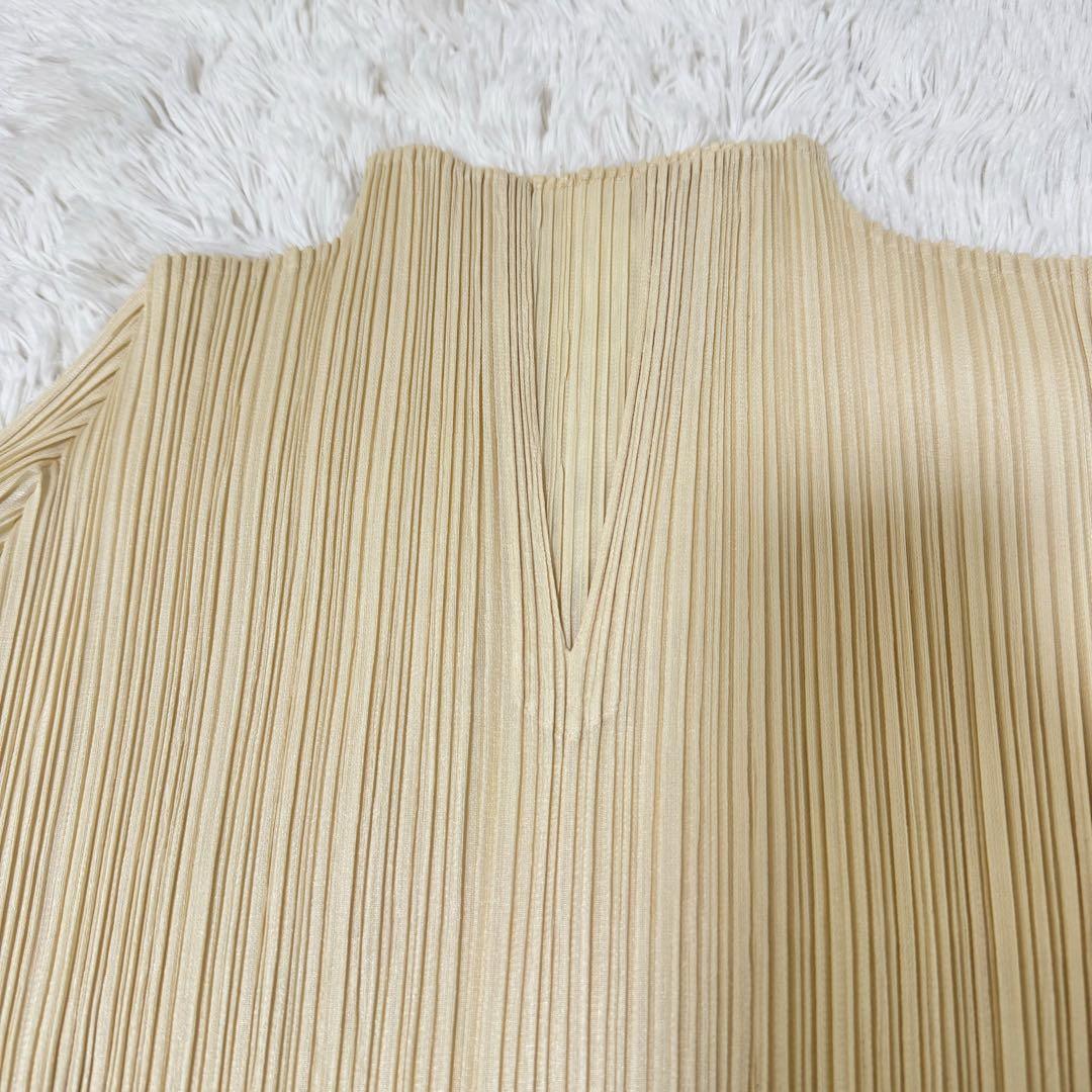 2025春大特価セール！ 極美品✨PLEATS PLEASE プリーツ 半袖 ベージュ トップス トップス