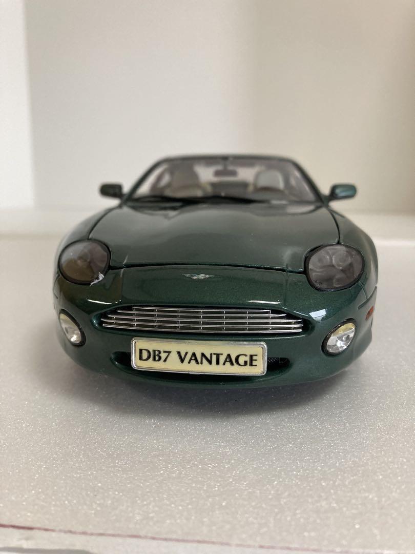 アストンマーチン(DB7)ミニチュアカー