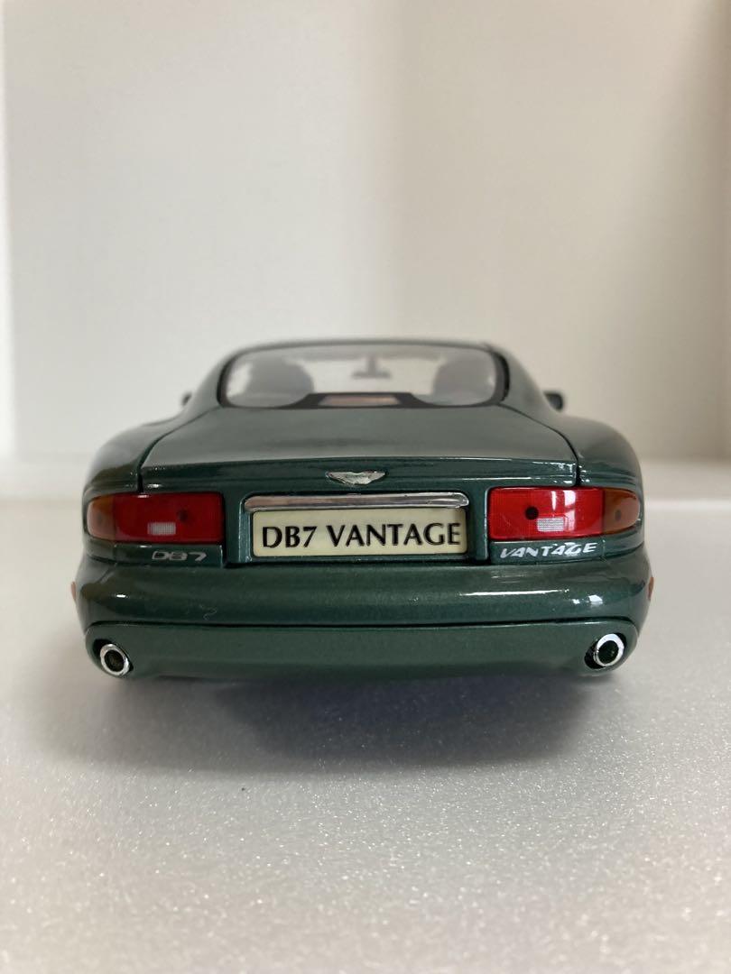 アストンマーチン(DB7)ミニチュアカー
