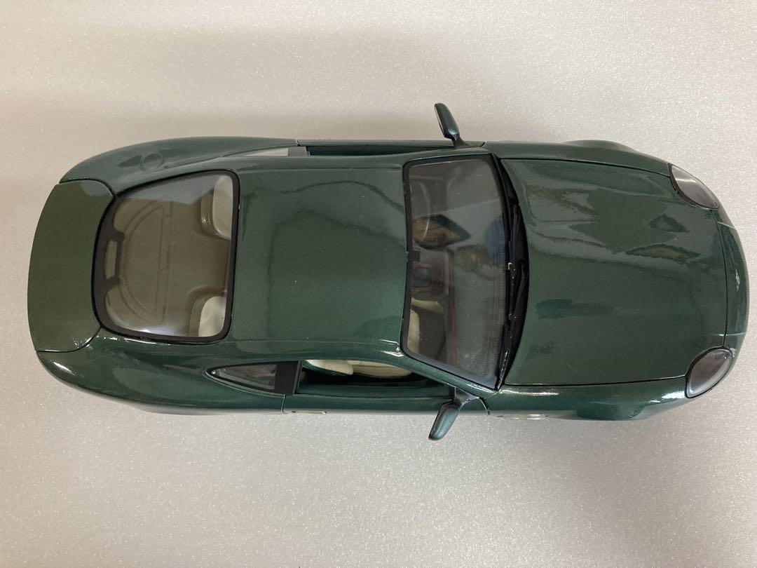 アストンマーチン(DB7)ミニチュアカー