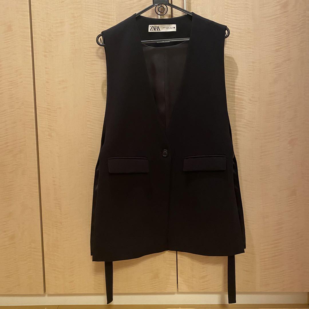 ZARA ブラック ベスト Mサイズ ZARA スリットベスト ジレ ブラックM - メルカリ