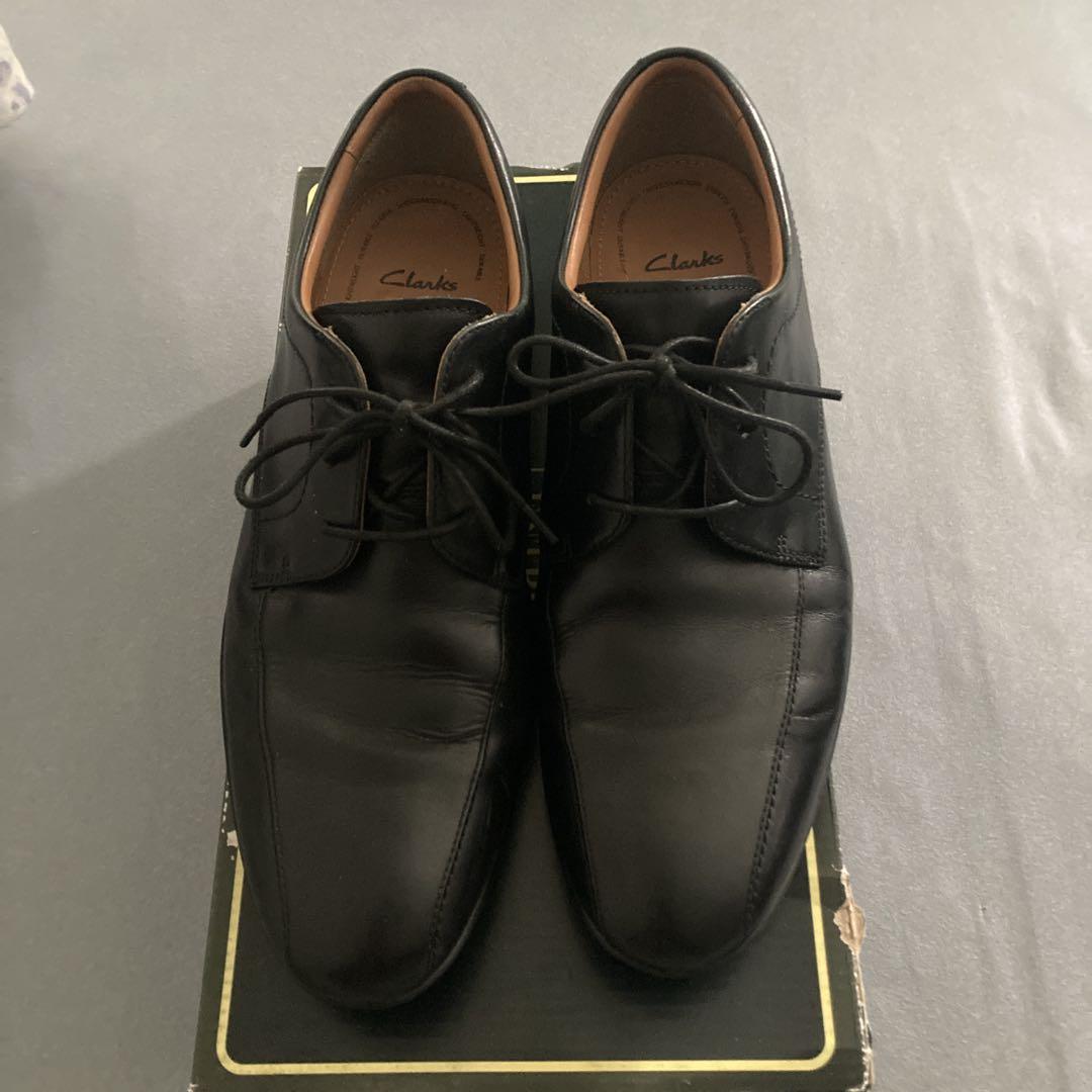 Clarksレースアップシューズ