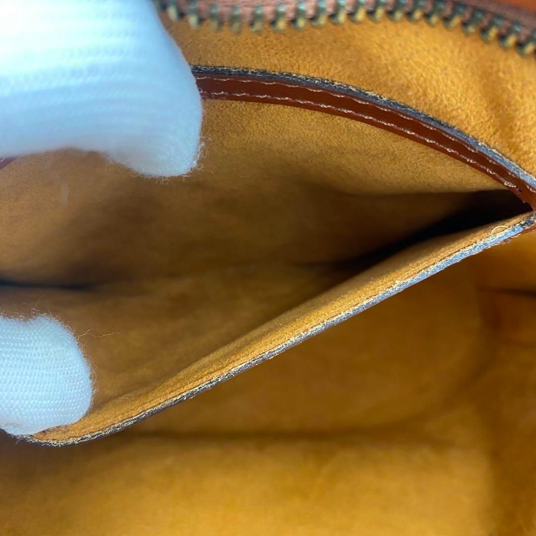 ！極美品！　ルイヴィトン　エピ　ハンドバッグ　ケニアブラウン