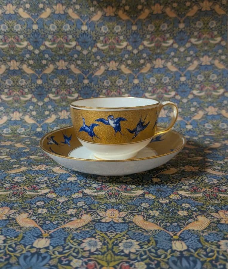 アンティーク ミントン 24金彩ブルーバード カップ&ソーサー アンティーク ミントン 24金彩ブルーバード カップ&ソーサー
