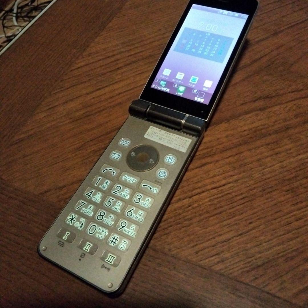 色々な ガラケー・シャ-プ・動作品・充電器付属します。 ガラケー