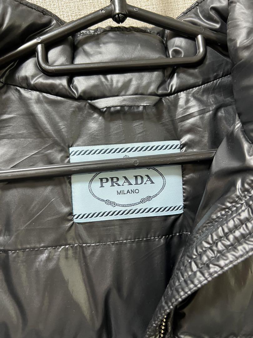 【aki】PRADA ダウンジャケット　レディース